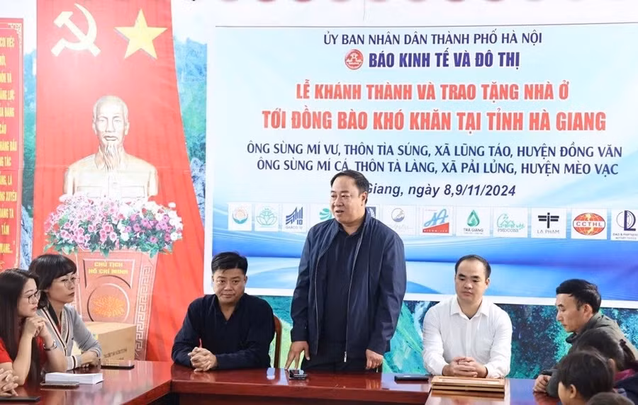 bao-kinh-te-do-thi-tang-nha-cho-nguoi-dan-kho-khan-ha-giang-4.jpg