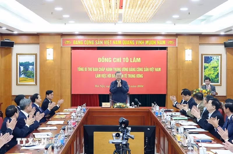 tong-bi-thu-to-lam-lam-viec-voi-ban-kinh-te-trung-uong-14.jpg