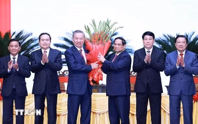 Lanh-dao-cac-nuoc-chuc-mung-Tong-Bi-thu,-Chu-tich-nuoc-To-Lam-2.jpg