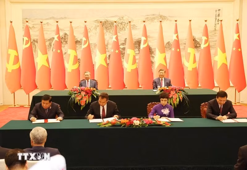 tong-bi-thu-chu-tich-nuoc-viet-nam-trung-quoc-chung-kien-le-ky-van-kien-hop-tac5.jpg