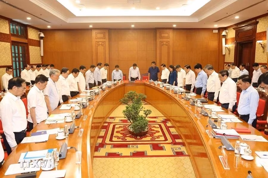 Tong-Bi-thu,-Chu-tich-nuoc-To-Lam-chu-tri-hop-Tieu-ban-Van-kien-Dai-hoi-XIV-1.jpg