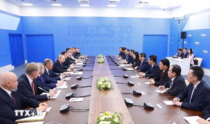 thu-tuong-pham-minh-chinh-hoi-dam-voi-tong-thong-nga-vladimir-putin-05-4252-9982.jpg