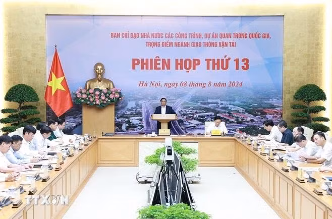Thu-tuong--Thuc-day-cac-du-an-ha-tang,-chao-mung-cac-ngay-le-lon-cua-dat-nuoc-2.jpg