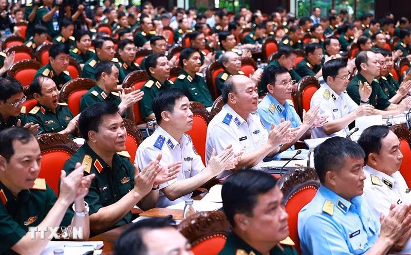 thu-tuong-du-hoi-nghi-quan-chinh-toan-quan-6-thang-dau-nam-2024-010.jpg