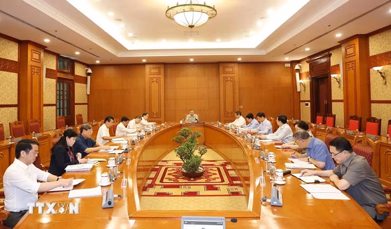 tong-bi-thu-chu-tich-nuoc-to-lam-chu-tri-cuoc-hop-tieu-ban-nhan-su-dai-hoi-xiv-4.jpg