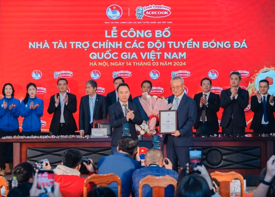 vung-vang-cung-doi-tuyen-viet-nam-tao-ky-tich-tai-mitsubishi-eectric-cup-2024-3.jpg