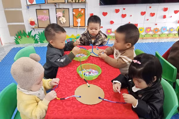 Học sinh Trường Mầm non Bình Liêu 1, xã miền núi Bình Liêu.