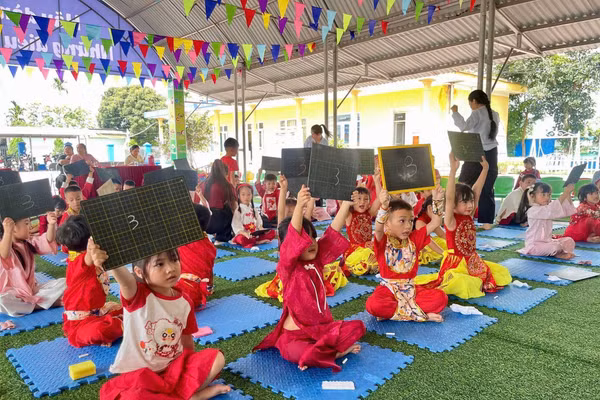 Quang cảnh hội thi.