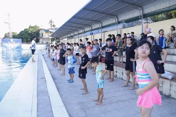 Hoạt động thu hút đông đảo trẻ em tham gia.