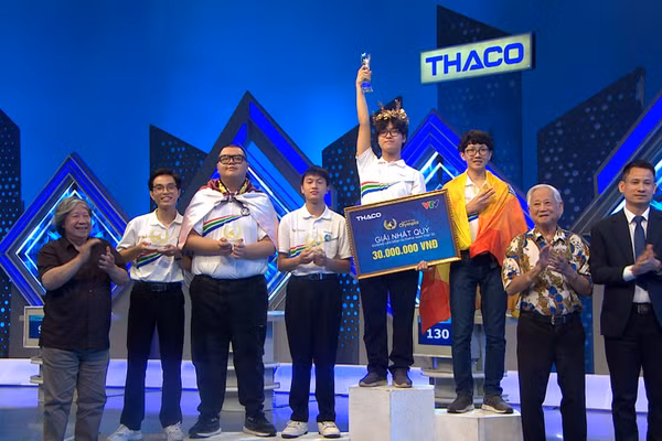 Trần Bùi Bảo Khánh chiến thắng trong trận thi quý cuối cùng của Đường lên đỉnh Olympia năm thứ 25.