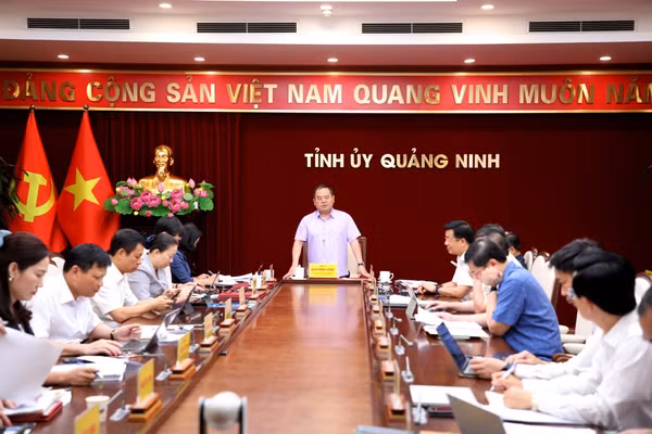 Ông Quản Minh Cường, Bí thư Tỉnh ủy Quảng Ninh kết luận hội nghị.