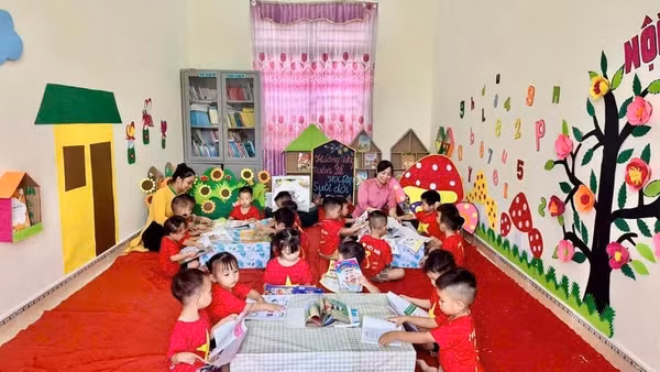 Dồn nguồn lực về nơi vùng khó để giữ học sinh vùng cao