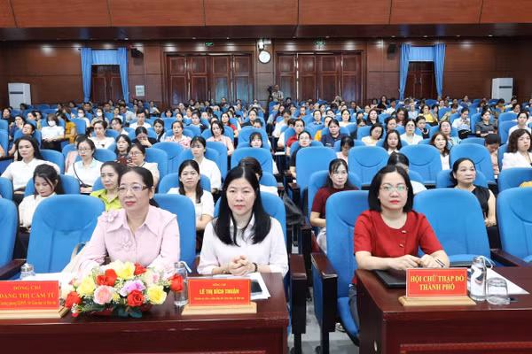 Sở GD&ĐT Đà Nẵng tổ chức Hội nghị tập huấn nâng cao chất lượng công tác bán trú và đảm bảo an toàn cho trẻ mầm non tại các cơ sở giáo dục mầm non ngoài công lập .