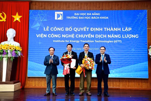 Công bố quyết định thành lập Viện Công nghệ dịch chuyển năng lượng,Trường Đại học Bách khoa - Đại học Đà Nẵng.