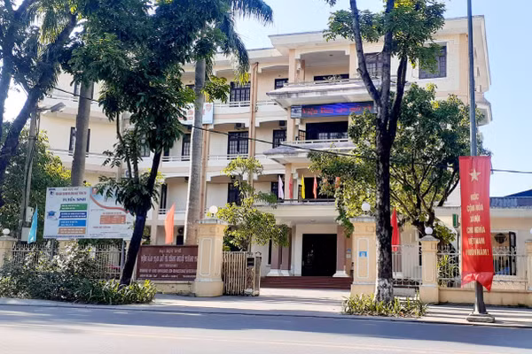 Viện Đào tạo mở và Công nghệ thông tin – Đại học Huế.