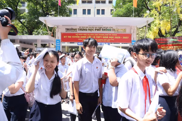 Thí sinh Đà Nẵng hoàn thành bài thi môn Ngữ văn, Kỳ thi tuyển sinh vào lớp 10 năm 2026.