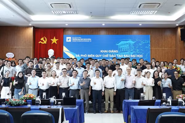 Trường Đại học Bách khoa - Đại học Đà Nẵng khai giảng khóa sau đại học đợt 1 năm 2025. 