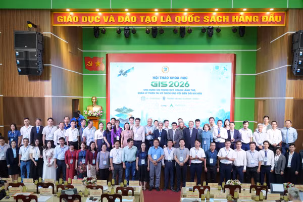 Hội thảo thu hút hơn 300 đại biểu đến từ các trường đại học, viện nghiên cứu, doanh nghiệp trong nước và quốc tế.