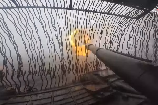 Hỏa lực xóa sổ bệ phóng RAK-SA-12, tập kích cơ sở hạ tầng phục vụ quân đội