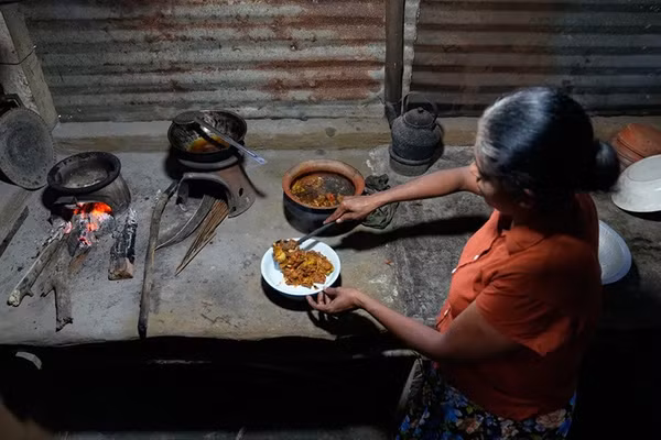 Từ mối đe dọa sinh thái đến món ăn trên bàn dân Sri Lanka
