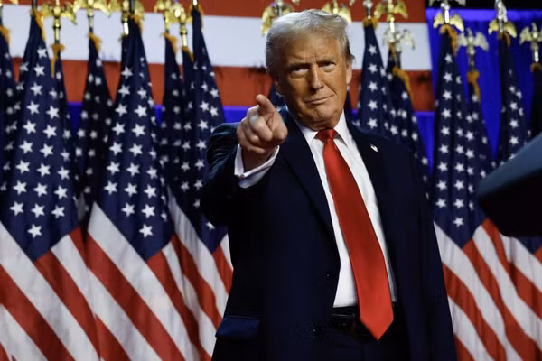 Ông Trump úp mở về nhiệm kỳ thứ 3, bác bỏ ý tưởng làm phó tổng thống