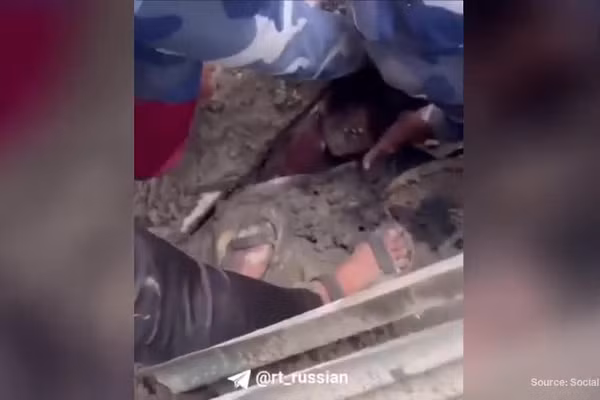 Kỳ tích bé gái 6 tuổi sống sót sau 3 ngày bị vùi trong bùn ở Nepal