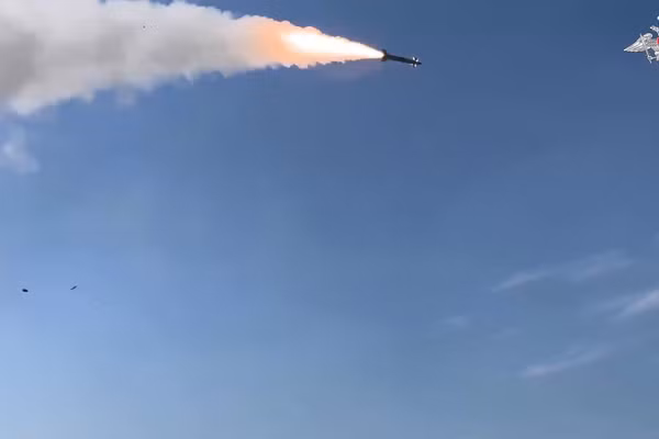 Nga tập kích tổ hợp công nghiệp quốc phòng Ukraine, thiêu rụi thiết giáp Bradley