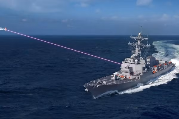 Hệ thống HELIOS do Lockheed Martin phát triển cho Hải quân Mỹ có giá 150 triệu USD. Ảnh: Lockheed Martin.