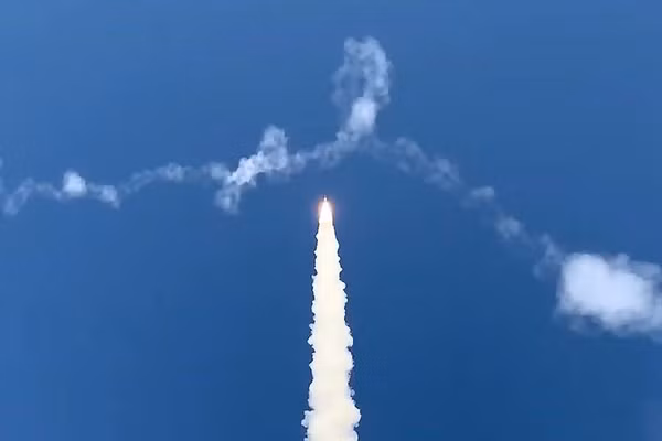 Nga thiêu rụi căn cứ xuồng USV và hạ gục 17 quả đạn HIMARS của Ukraine