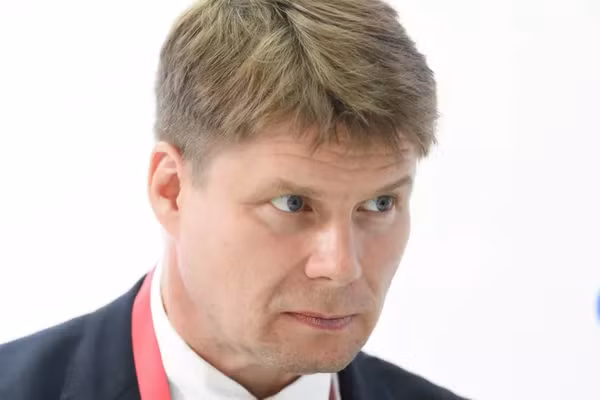 Nghị sĩ Quốc hội Đức Steffen Kotre.