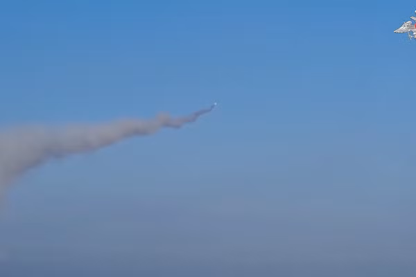 Đòn chính xác phá hủy loạt xe bọc thép và radar phản pháo AN/TPQ-50