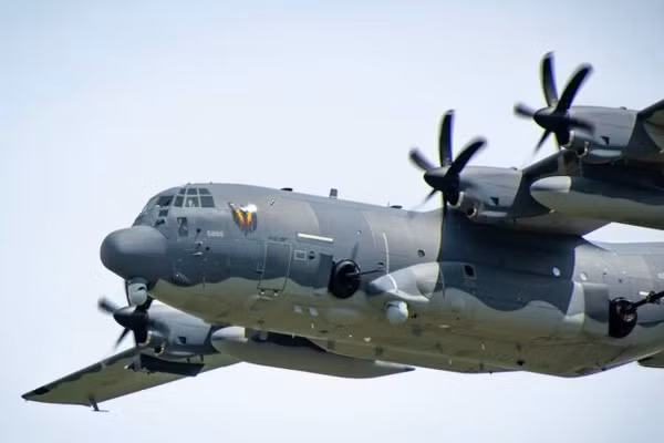 Một chiếc AC-130J Ghostrider thuộc Phi đội Đặc nhiệm số 4 thực hiện màn trình diễn trên không. Ảnh: AFSOC
