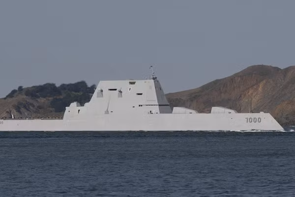 Tàu khu trục tàng hình USS Zumwalt.