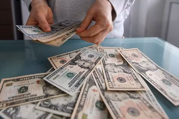Cảnh báo hậu quả thảm khốc từ việc tịch thu tài sản đóng băng