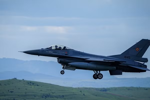 Tiêm kích F-16 Romania bắn hạ UAV xâm nhập không phận
