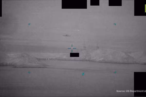 Đức bất ngờ ghi nhận hàng loạt UFO, Mỹ tung thêm 41 hồ sơ mật