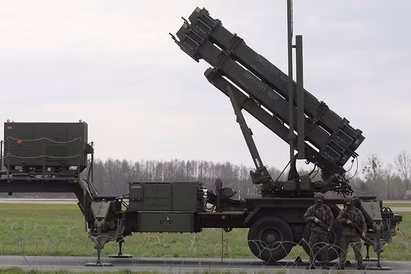 Hệ thống phòng không châu Âu bất ngờ được săn đón giữa lúc Patriot của Mỹ khan hiếm