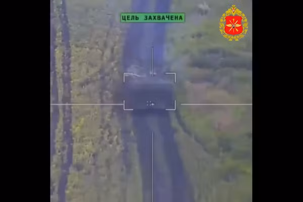 Nga không kích dồn dập, tấn công cảng biển, sân bay quân sự và xưởng UAV của Ukraine