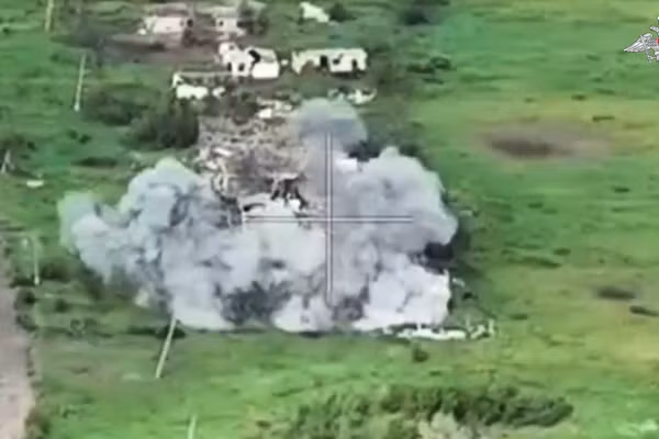 Nga trút hỏa lực phá hủy 2 tiêm kích MiG-29 và kho xuồng không người lái của Ukraine