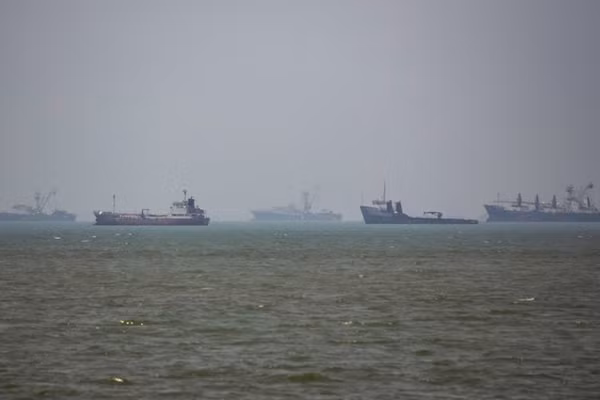 Mỹ ra yêu cầu mới với Iran về eo biển Hormuz