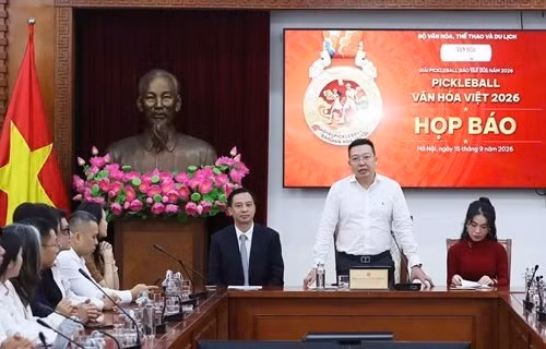 Quang cảnh buổi họp báo.