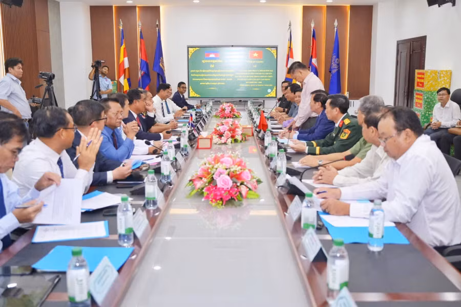 0-tiep-nhan-hai-cot-1-5.jpg