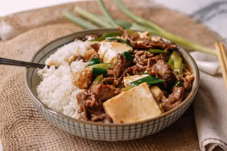 Mon ngon moi ngay: Thit bo xao dau phu - Anh 1