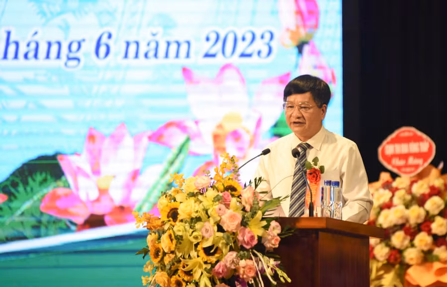 Ông Lê Thành Đô phát động phong trào thi đua đặc biệt.