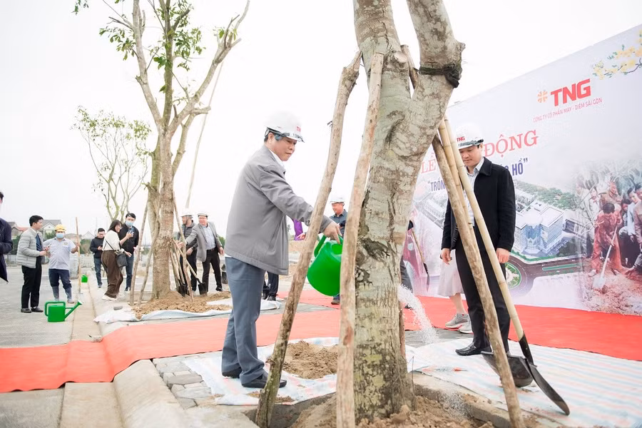 Phát động trồng cây, TNG Holdings Vietnam mở màn hoạt động CSR 2022 ảnh 2