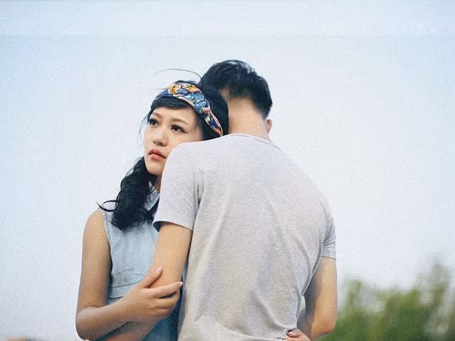 Bí quyết để chống lại sự cám dỗ ngoại tình ảnh 2 bi quyet de chong lai su cam do ngoai tinh - 2