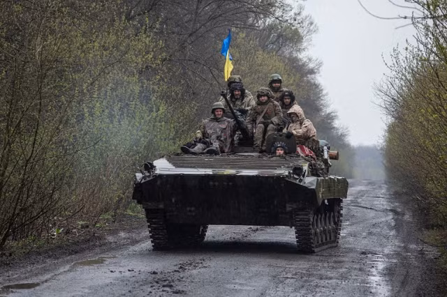 Lực lượng Ukraine.