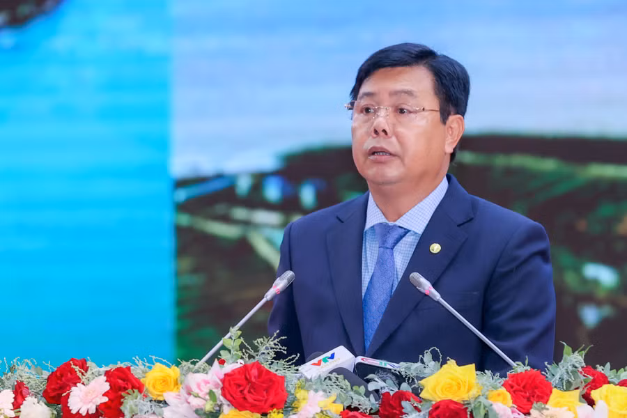 Bí thư Tỉnh ủy, Chủ tịch HĐND tỉnh Cà Mau - Nguyễn Tiến Hải phát biểu khai mạc lễ công bố quy hoạch và xúc tiến đầu tư tỉnh Cà Mau.