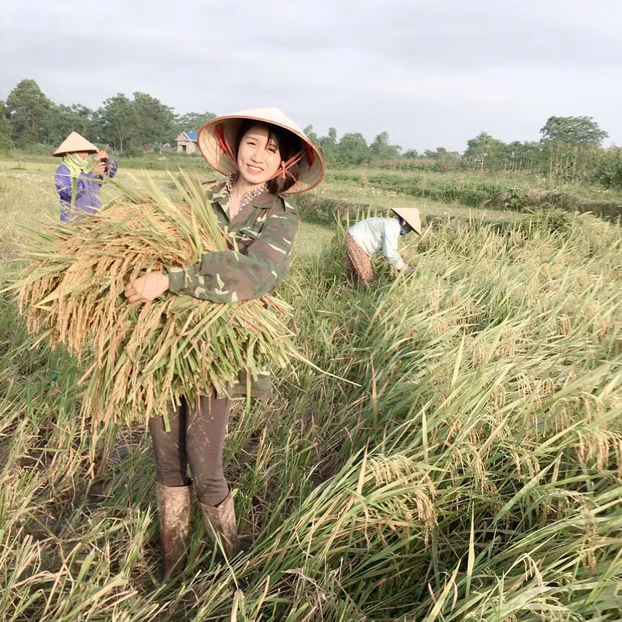 Khi về nhà