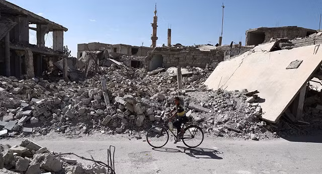 Cảnh đổ nát ở Douma, Syria